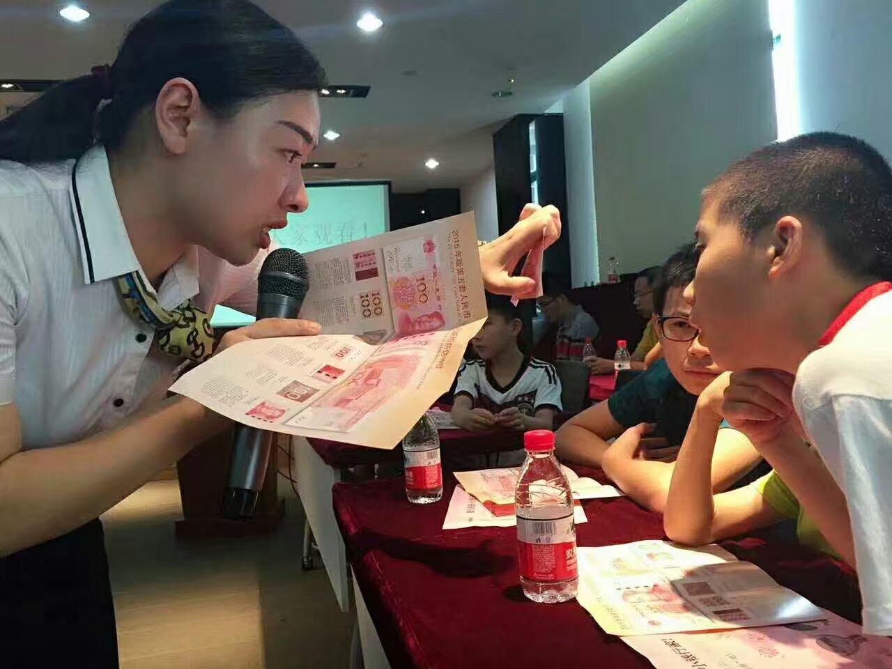 支行当老总_社区支行(3)
