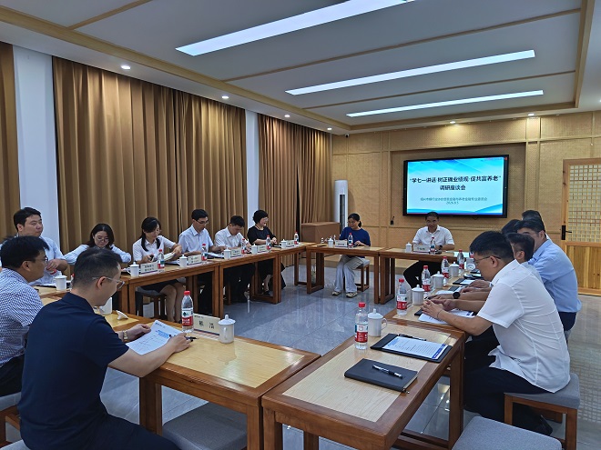 1786332160258544.jpg 照片2压缩-走基层一线 明工作方向.jpg